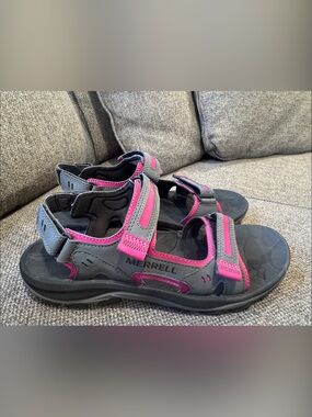 Merrell Gray and Pink Womens Sandals Size 11 LIKE NEW